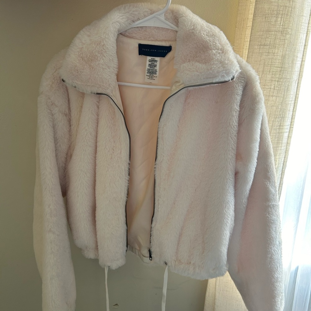 Tilly’s know One Cares faux fur zip cropped jacket white cream